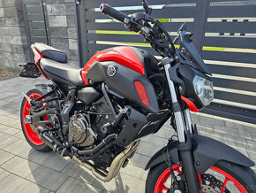 Yamaha MT-07 - 7