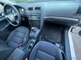 Škoda Octavia II DSG kombi platná STK - 7