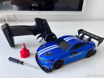 Drift Racing auto 4WD svítící - 7