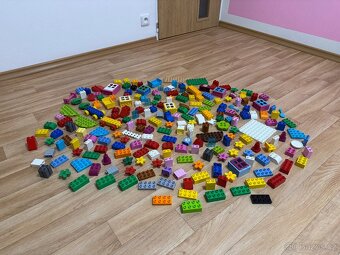 LEGO DUPLO – směs 230 kostek + úložná bedna TOP STAV - 7