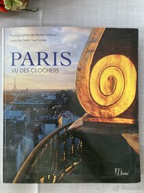 Knihy, kniha o Paříži - 7