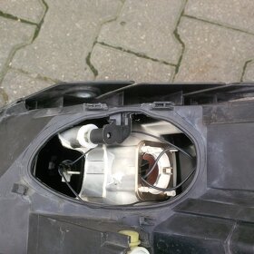 xenony vw passat b6 3C pravy levy 05-07 - 7