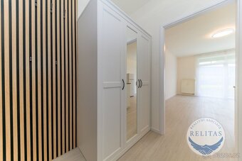 Pronájem zrekonstruovaného bytu 1+kk 26 m², Praha 10 - Vršov - 7