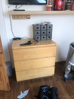 IKEA skříň šatní, komoda, noční stolek a psací stůl - 7