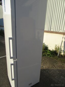 Nabízím lednici Gorenje. Boxy kompletní. Digitální displej. - 7