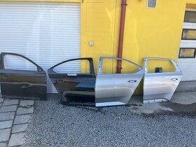 Superb 3 dveře,světla,nárazníky ,kapoty - 7