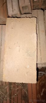 Cihle  a hurdisky i - 7