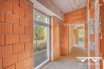 Prodej obchodního prostoru 90 m², Odolena Voda, ev.č. 700 - 7