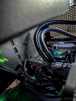 MINI HERNÍ PC - i5-7600K / 16GB / GTX 1070 / Wi-Fi / ITX - 7