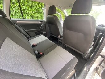 Golf Sportsvan Diesel 17- 1.6 TDI Comfortline - 7