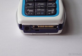 Nokia 3220 s baterií - sbírkový stav - 7
