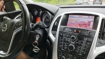 Opel Astra J Sports Tourer 2.0 CDTI, 118kW, KLIMA, Po STK - 7