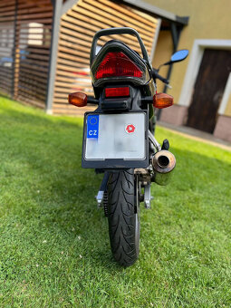 Honda CBR 125R - 7