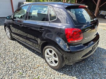 VW Polo 1,2 tsi 66 kw 2012 5xdveře - 7