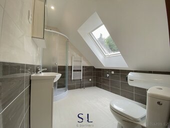 Nabízíme k pronájmu podkrovní byt o dispozici 1+kk v Mimoni, - 7