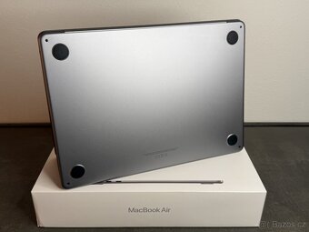 Macbook Air 13'' 2022 / M2 / 8GB / 256GB SSD / DPH - 7
