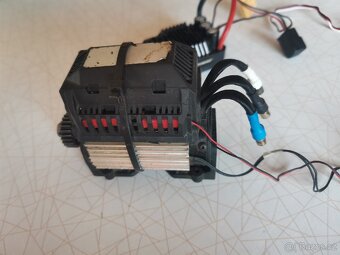 Hobbywing EZRUN Max6 a Velineon 1200XL - 7