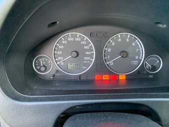 Mitsubishi Space Star 1.6i - 7