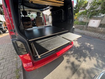 Prodám Volkswagen Transporter T6 - 7