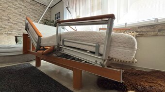Polohovací postel - 7