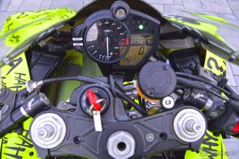 Yamaha R1 2011 big bang okruhovka - 7