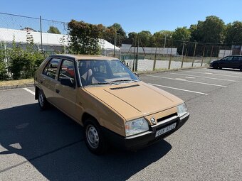 ŠKODA FAVORIT 135L rok 1990 - 1.majitel - Garážováno - STAV - 7