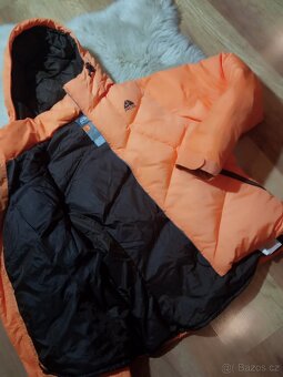 Peřová bunda Nike VEL.L - 7