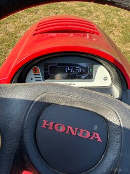 Zahradní traktor HF2625 - 7