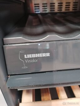 Vestavěná Vinotéka Liebherr Vinidor - 7