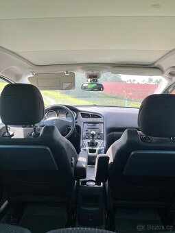 Peugeot 5008 - 7