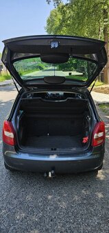 Škoda Fabia II 1.2TSI 63kW, facelift, výbava - 7