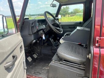 Land Rover Defender 110 TD5 - 7