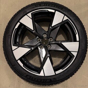 Zimní kola Volvo EX30 245/40 R20 - 7