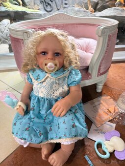 Realistická panenka s vlasky - 7