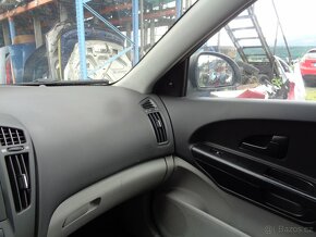 Kia ceed I kombi 1,6crdi, Rozprodám na náhradní díly - 7