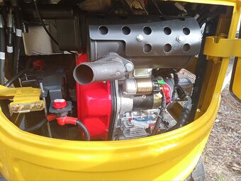 minibagr,.bagr s kabinou, kabinový bagr, joysticky - 7