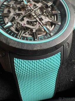 NORQAIN Independence Wild One Skeleton 42 - 7