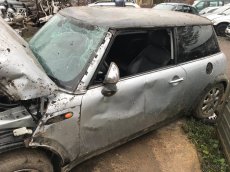 MINI COOPER 2004 1,6i 85kW - díly z vozu - 7