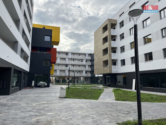 Pronájem obchod a služby, 75 m², Pardubice, ul. Smilova - 7