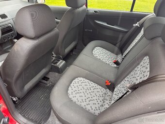 Škoda Fabia 1.2htp Classic 40kw, najeto jen 32 tis.km - 7