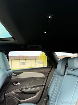 Peugeot 308, GT, HYBRID 225 - e-EAT8 v záruce - 7