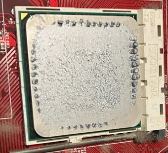 MSI + X4 620 4x2,6 Ghz, 4 Gb ram DDR2, I/O štítek - 7