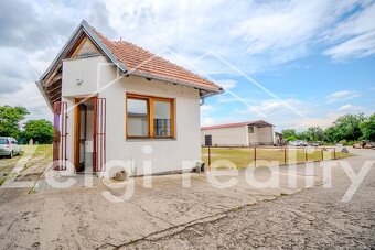 Pronájem multifunkční haly 484 m² s kancelářemi a velkou man - 7