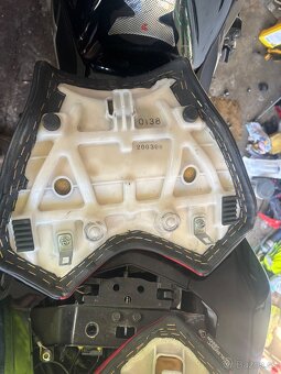 Prosivana sedla na Kawasaki Z1000 07-09 - 7