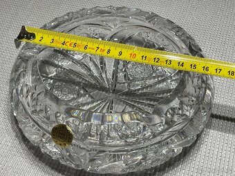 BOHEMIA CRYSTAL broušený popelník - PbO 24% - 7