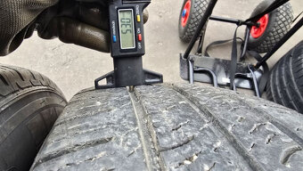 Celoroční pneu 215/75/16c Pirelli - 7