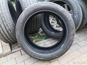 Prodám letní pneu Bridgestone RFT 245/45 R19 , 275/40 R19 - 7