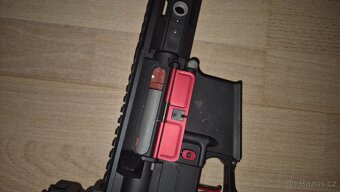 Prodám airsoft zbran lancer tactical s červenými prvky - 7