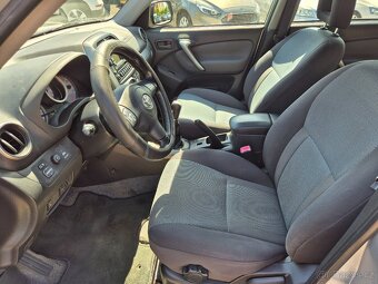 Toyota RAV4 2.0D-4D,85KW,4x4,KLIMA,BEZ KOROZE,R.V.2005 - 7