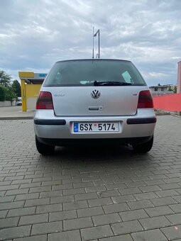 Volkswagen golf - 7